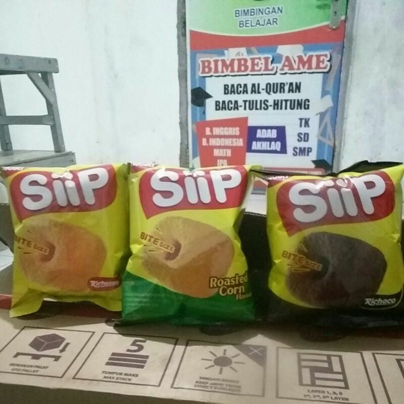 

Siip 26gram isi 5pc per pak makanan ringan aneka rasa