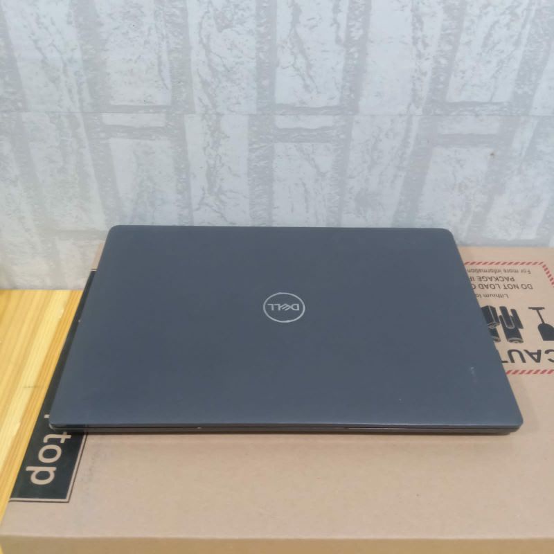 Laptop DELL LATITUDE 3410 Core i3 - 10110U, Gen 10Th Ram 8Gb SSD 256Gb FHD Keyboard backlight Body Super slim mulus like new