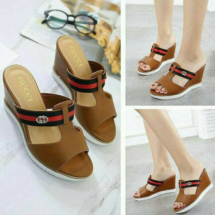 WEDGES SANTAI  MAIN MALL KOREA DATAR FLATFORM LUCU  SANDAL  