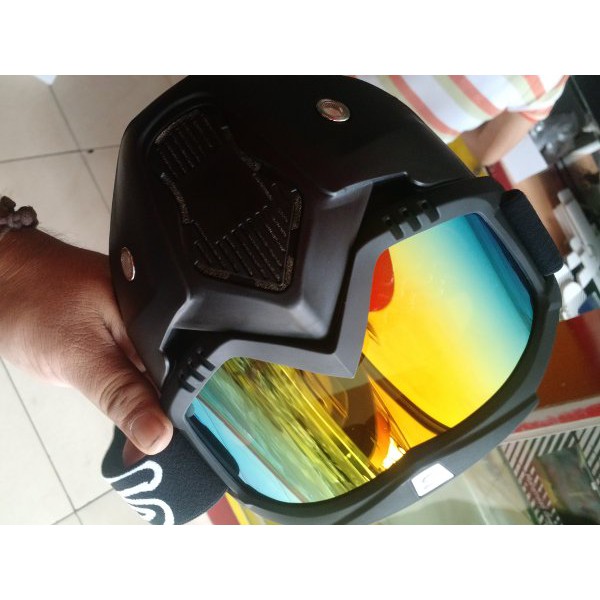 DSA                   google mask helm shark merk snail kaca pelangi doff .