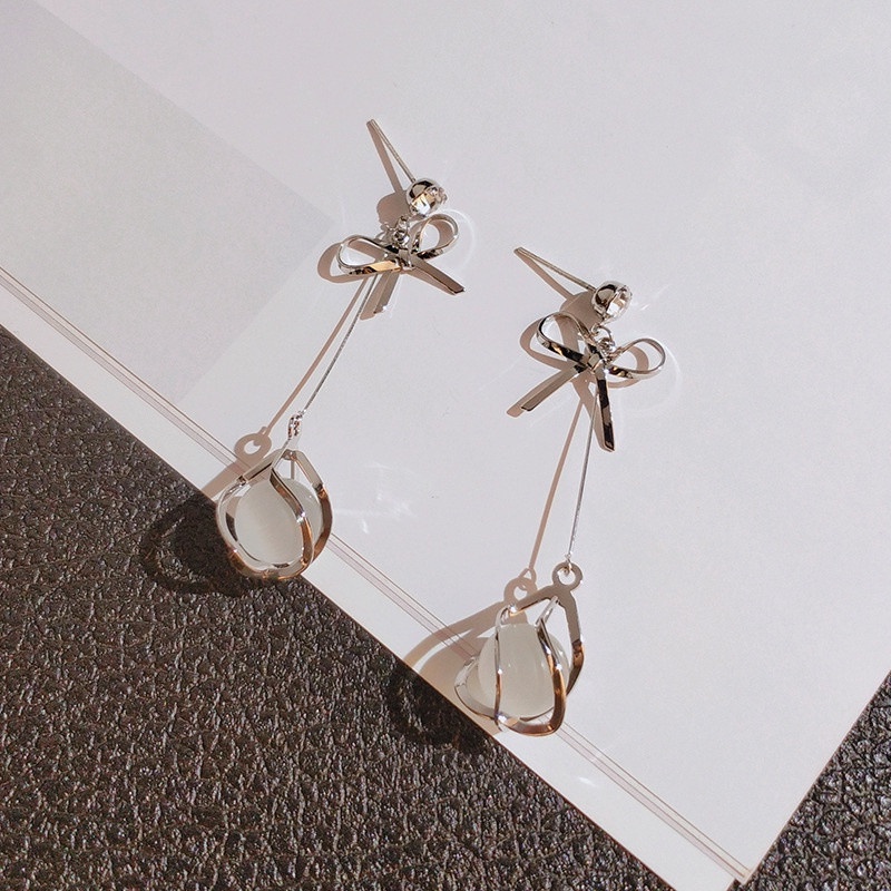 Zomi Anting Tusuk / Klip / Jepit Bahan Sterling Silver 925 Desain Bunga Anggrek Gaya Trendy Untuk Wanita