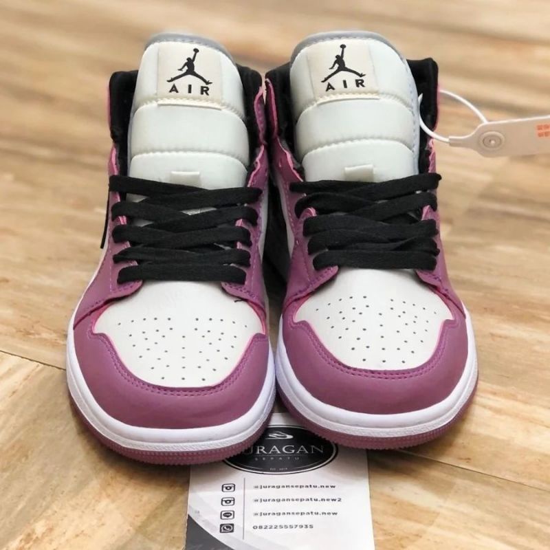 Nike Air Jordan 1 Mid SE &quot;Light Mulberry&quot;