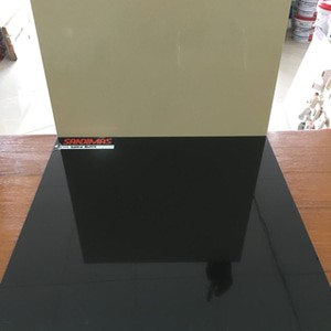 Granit Hitam Polos Kilap Ukuran 60x60 Indonesia