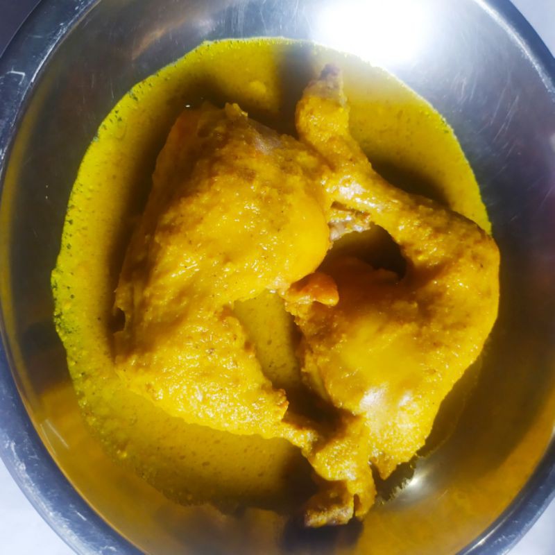 

paha ayam ungkep bumbu kuning