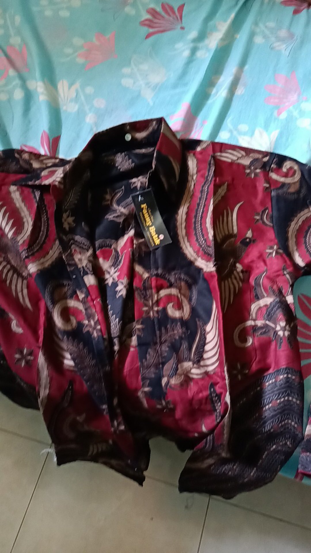 Kemeja Batik Pria Slimfit Kerja Modern