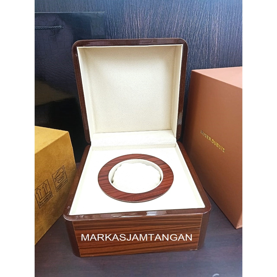 Kotak - Box Jam Tangan Roger Dubuis Full Set ORIGINAL