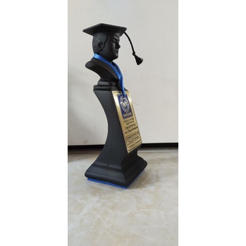 Patung wisuda,cinderamata wisuda,Plakat Wisuda