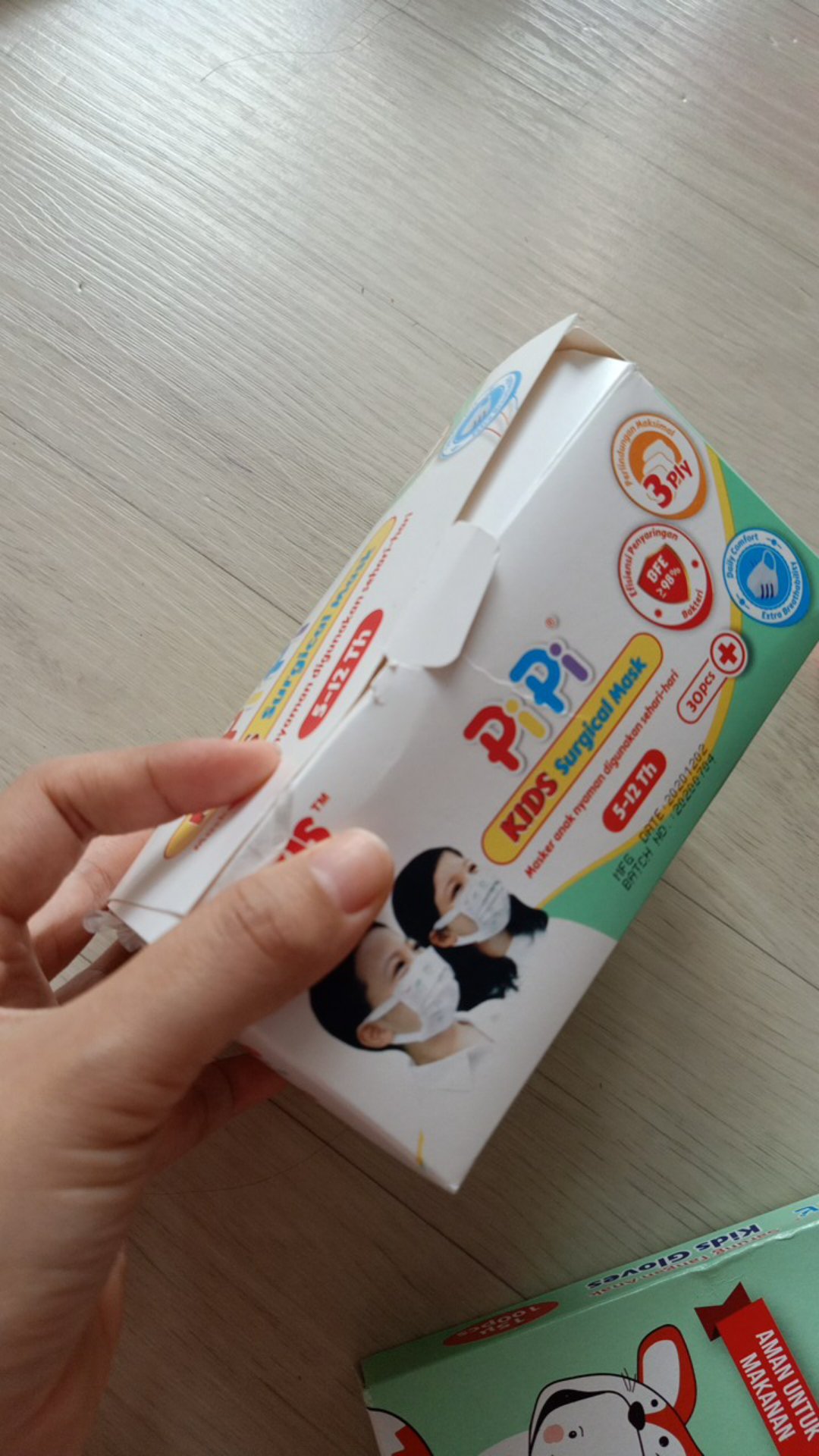 Bagus Pipi Sarung Tangan Plastik & Surgical Masker Anak Bundle -15 Mikron