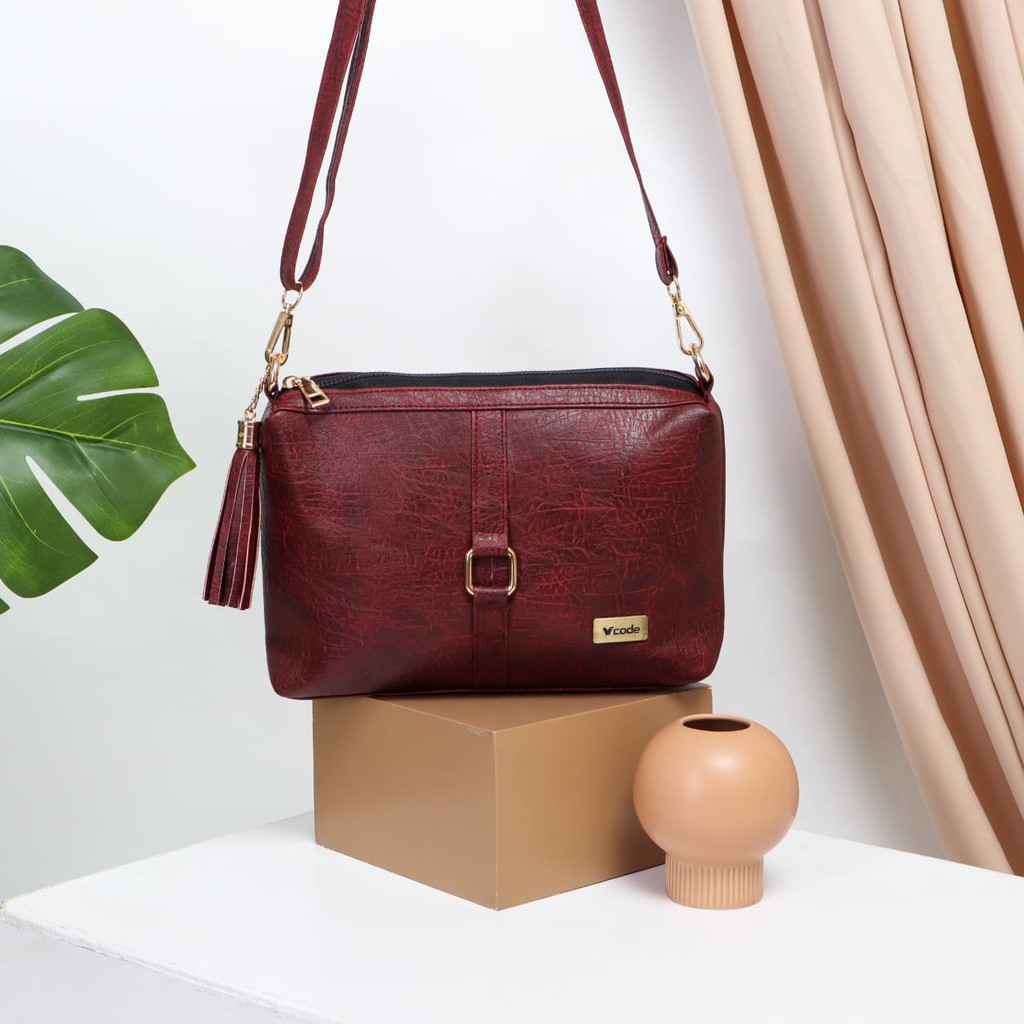 TAS SELEMPANG WANITA MAROON EDELWEIS VCODE ORIGINAL BERKUALITAS
