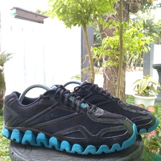 vintage reebok zigtech