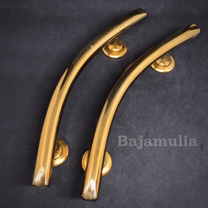 handel pintu / tarikan pintu / handel pintu kupu tarung / door handle