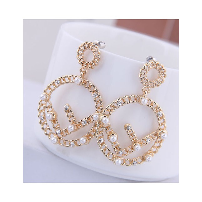LRC Anting Tusuk Fashion Golden Earrings With Diamonds And Pearls A60086