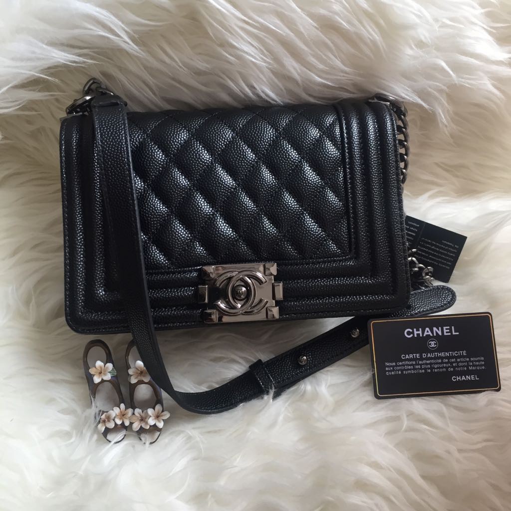 Chanel Boy Bahan Caviar Besi Black Kwalitas Semi Premium