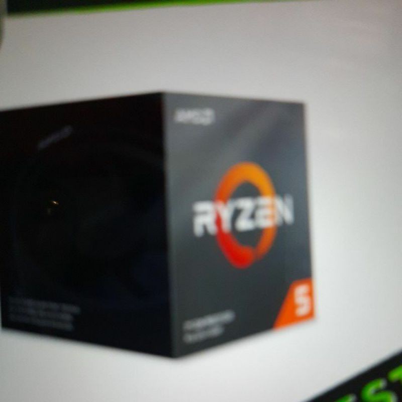 Amd ryzen 5 3600XT 3.8ghz up to 4.5ghz