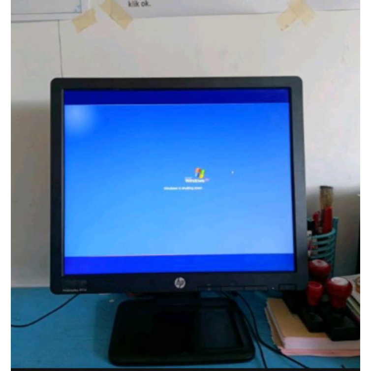 Monitor Lcd 17 inch Kotak