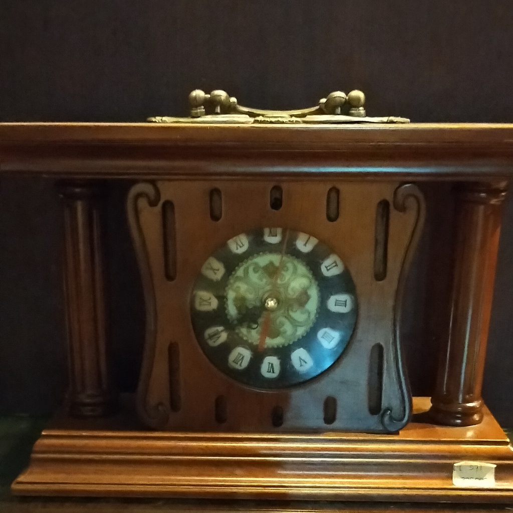 Jam Meja Kayu Vintage Retro Model Kotak Kecil CVR014