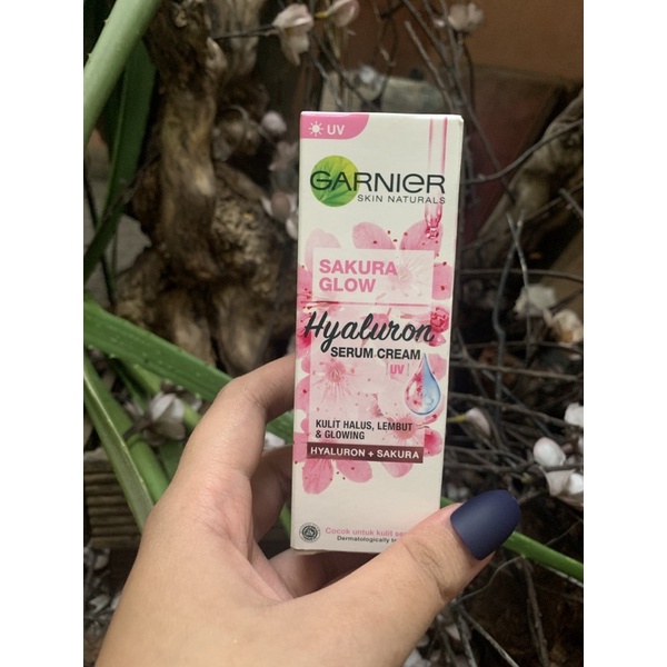 GARNIER SAKURA GLOW HYALURON 30x BOOSTER SERUM