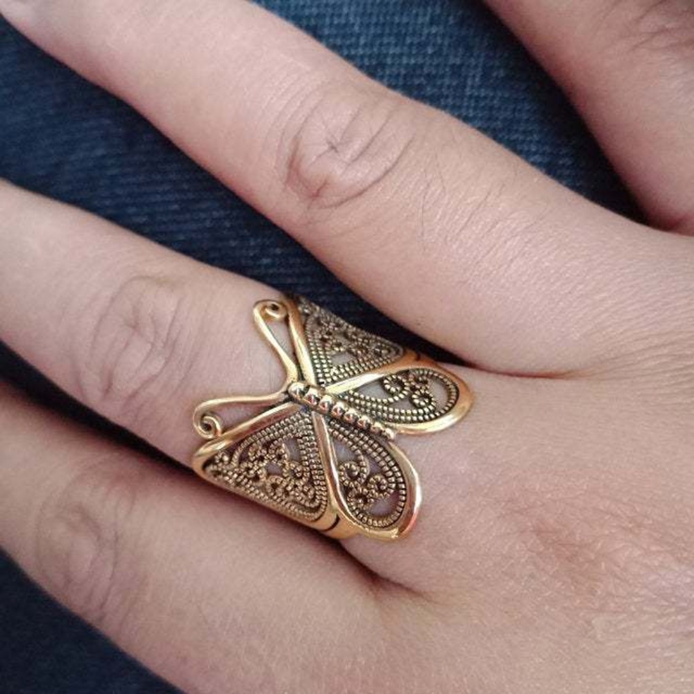 【COD Tangding】Cincin Model Terbuka Bahan Alloy Desain Kupu-Kupu Adjustable Untuk Wanita