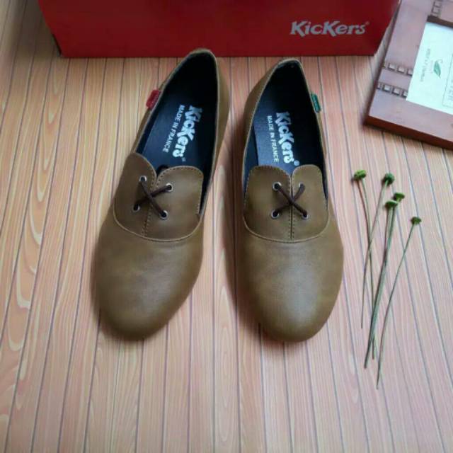 Sepatu Cewek Wanita Kickers Casual Santai Formal Slip On Flat Murah Kerja Sekolah Dinas Kantor ..,..