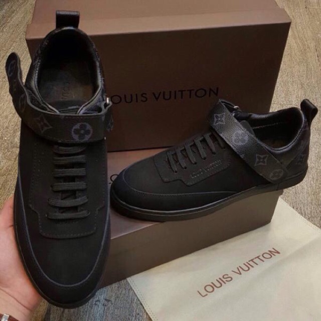 SEPATU SNEAKERS LOUIS VUITTON