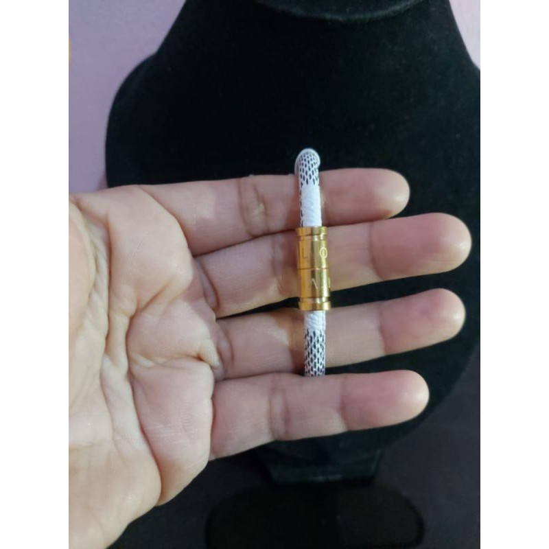 Gelang Kulit Magnet LV