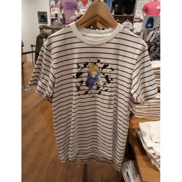 UNIQLO ~ T-shirt Dragon ball
