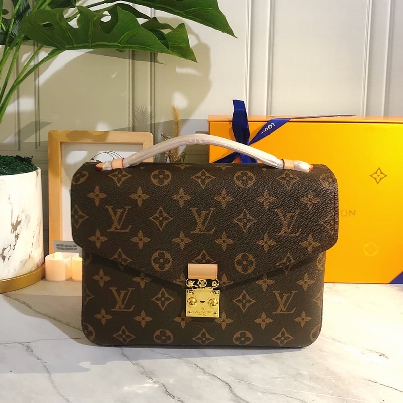 

Tas eLVi Metis 44876 List Kulit Asli