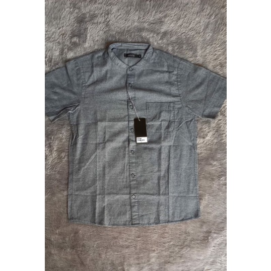 Kemeja pria model kerah koko