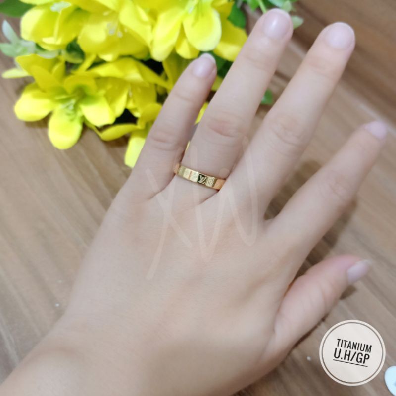 Cincin Titanium CC582/CC583