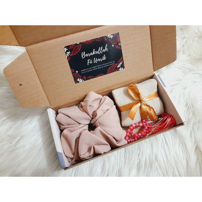 hampers scrunchie cepol tasbih gift box