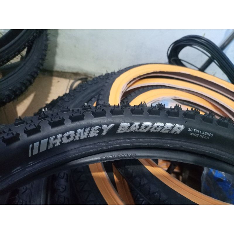 Ban Luar 27.5 x 2.20 Kenda Honey Badger MTB