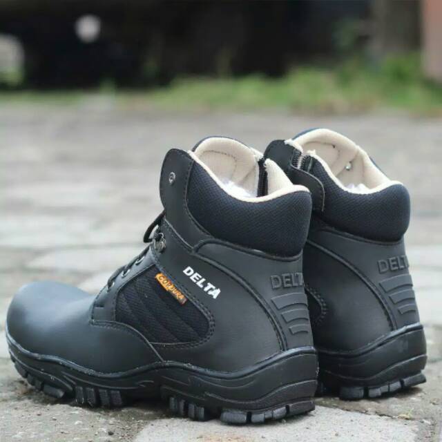 SEPATU BOOTS PRIA TECTICAL HAIKING TERLARIS