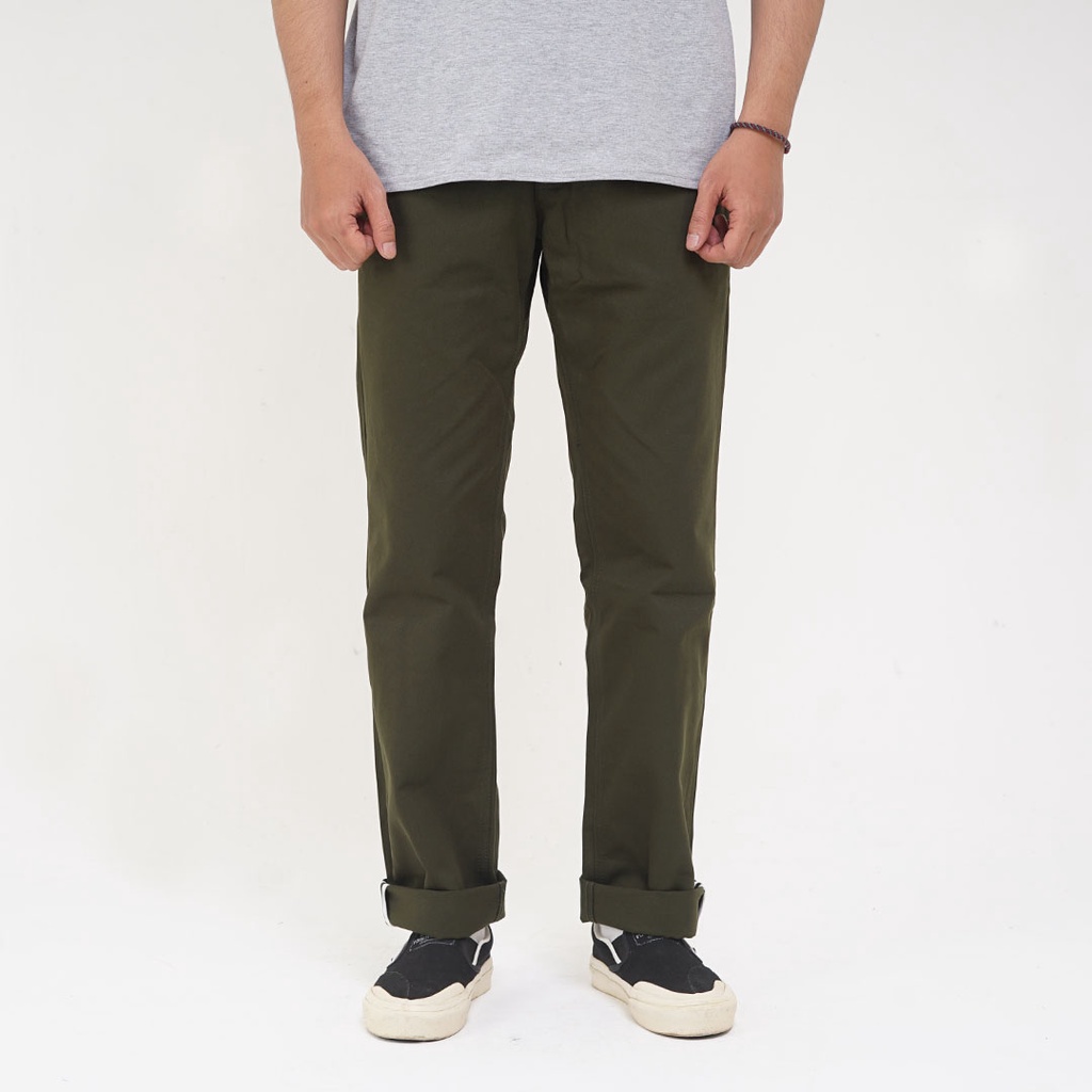 Whoopculture &quot;Muntjac&quot; Green Classic Chino