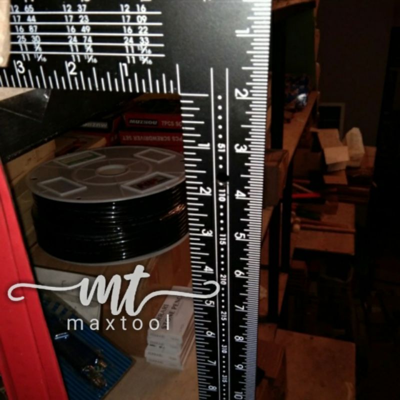 

Pasekon meteran siku hitam 600 × 400 × 2.0mm hand tools.