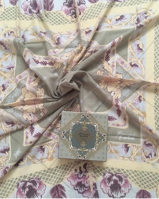 Langgam scarf dan wening scarf