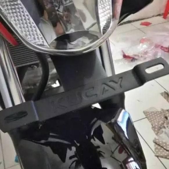Dapatkan Segera Dudukan Plat Breket Plat No Kucay Original Yamaha Vixion Vixion R Z Indonesia
