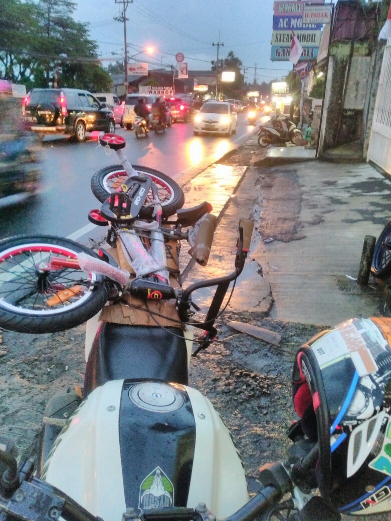  Sepeda  anak BMX  16 Genio  GB02 by UNITED Shopee Indonesia