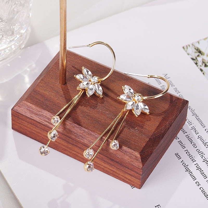 Anting Hoop Panjang Desain Bunga Kristal Rumbai Bahan S925 Silver Needle Untuk Wanita