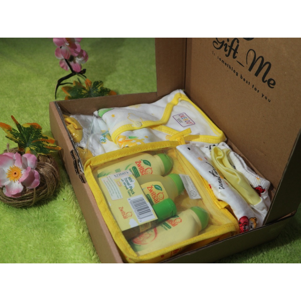 KADO BAYI COWOK / BABY BOY GIFT PREMIUM / Hampers Bayi Newborn | Kado Bayi Baru Lahir | Baju Bayi | Zwitsal Bag | Sarung Tangan Kaki Bayi | Hampers Baby Boy | Kado Lahiran Bayi Laki Laki | Gift Me