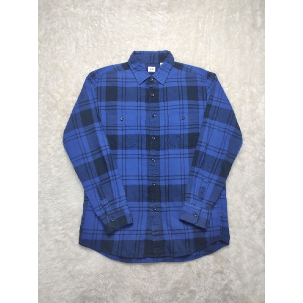 Kemeja Flannel Sherpa Uniqlo Second
