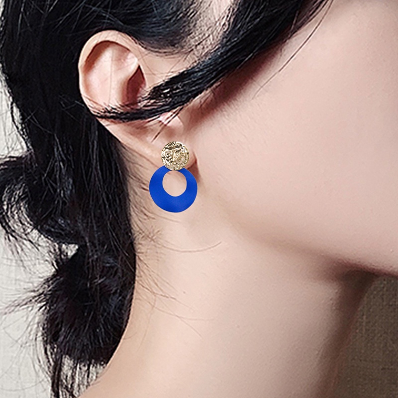 Anting Klip Bentuk Lingkaran Ganda Warna Emas Gaya Elegan Untuk Wanita