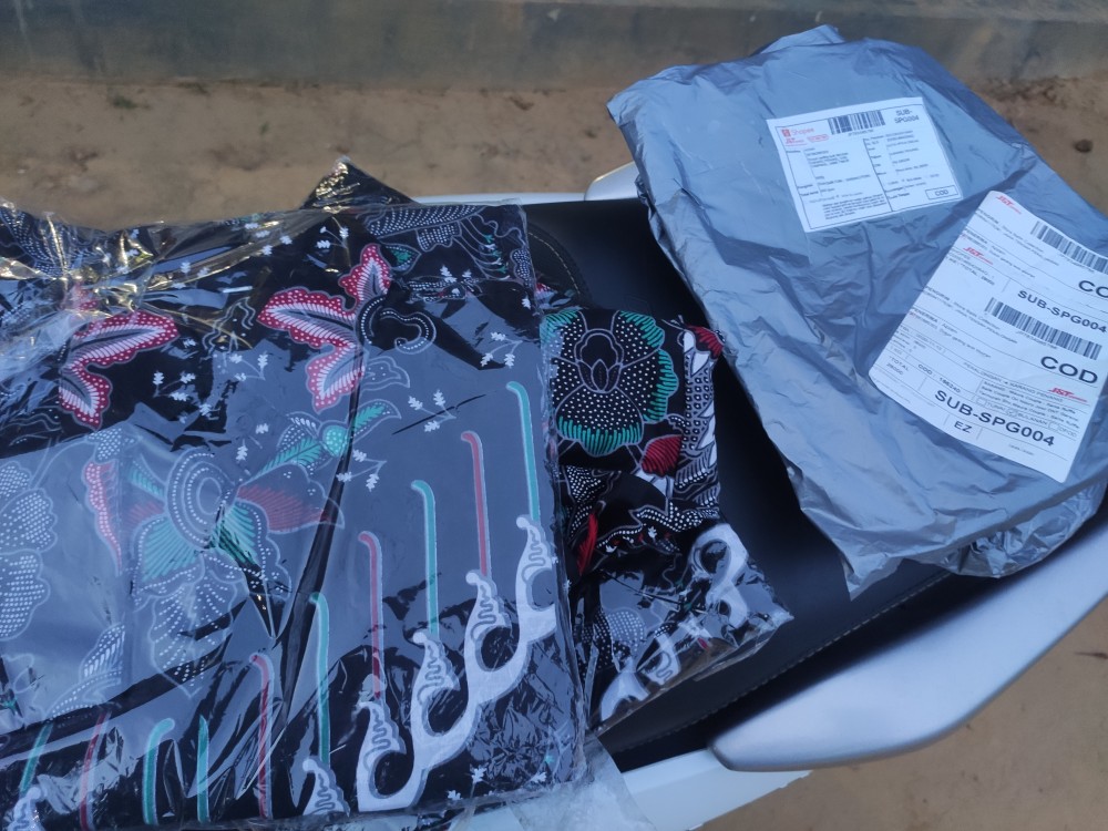 Maura Couple - Sania Ruffle Batik Couple Ori Ndoro Jowi Dnt Garansi Termurah Shopee - Solo Adelia