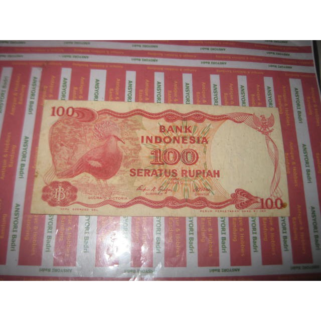 Uang Rp 100 Burung Dara Mahkota Goura Victoria iklan L445