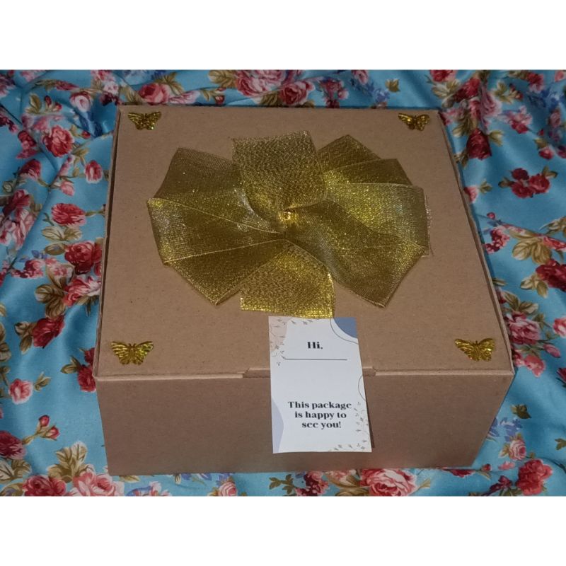 

Kotak kado | Kotak Hadiah | Kotak Hampers ukuran 22×22×10 cm