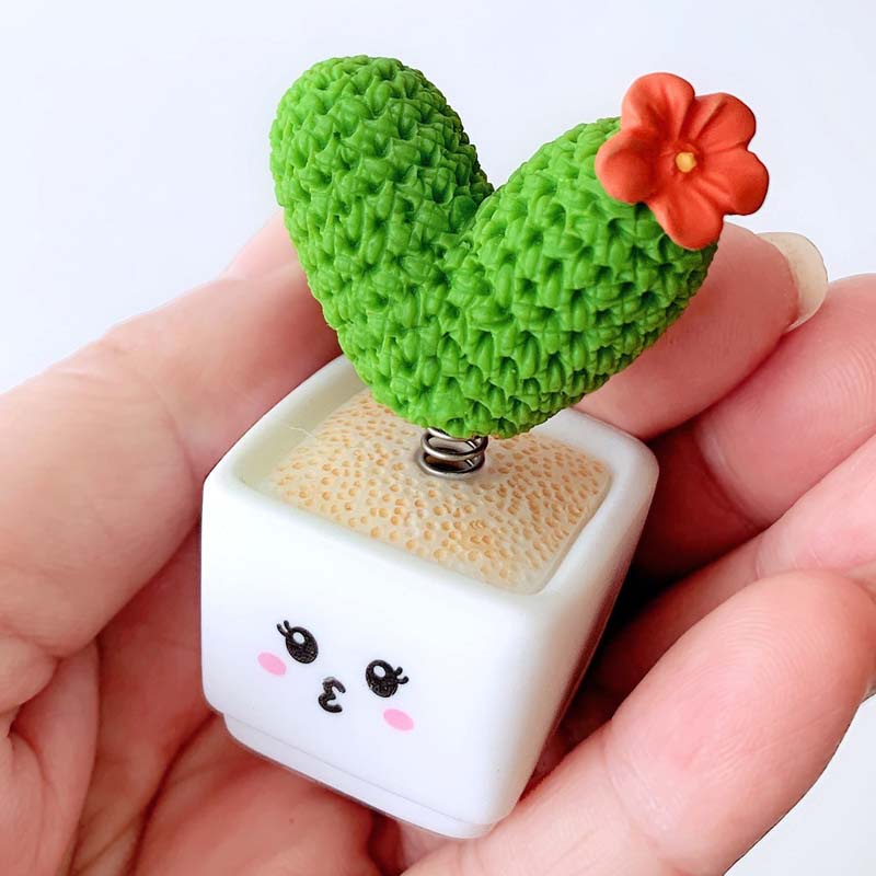 1Pc Miniature Succulent Plants Figurine Resin Cactus Potted for Room/Car Decor