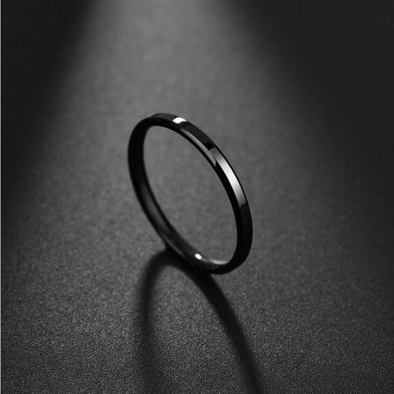 Cincin Bahan Stainless Steel Ultra Tipis Gaya Klasik Untuk Pria Dan Wanita