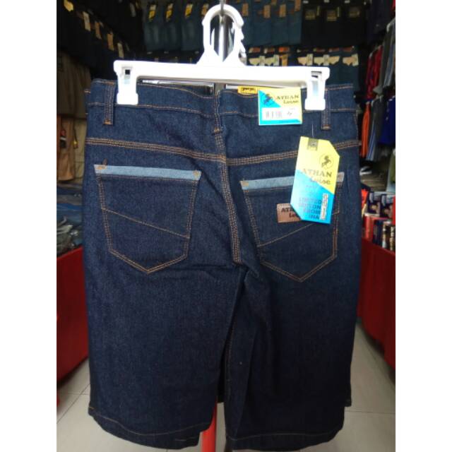 CELANA JEANS PENDEK COWOK/CELANA LEVIS/CELANA DENIM