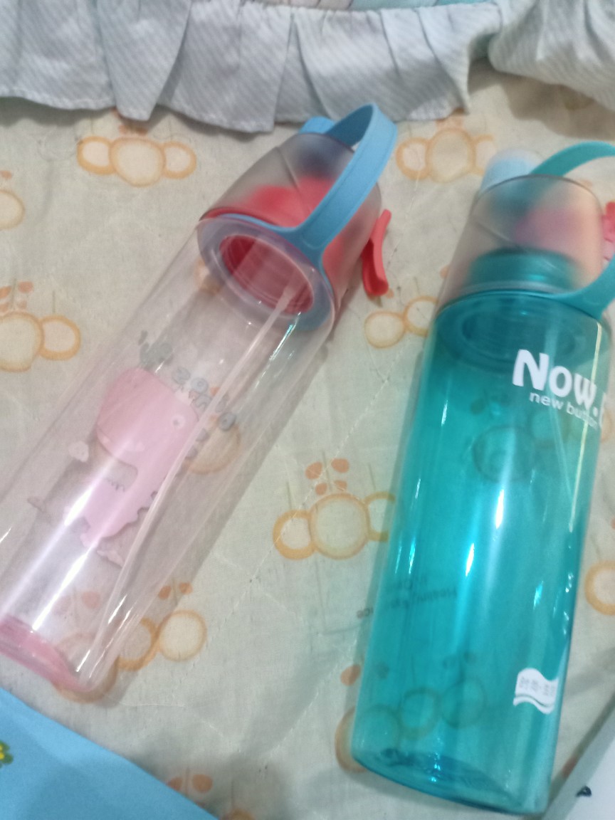 Botol Minum Plastik Portable Anti Bocor S36323-4-2 600ml Ada Sedotan Kualitas Tinggi