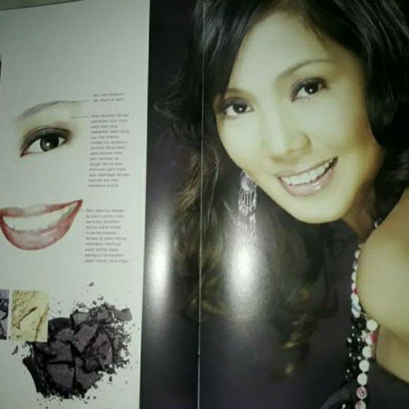 BEAUTY EXPOSE by ANDIYANTOfrom PINKY MIRROR'S LENS BEAUTY MAKE UP BOOK