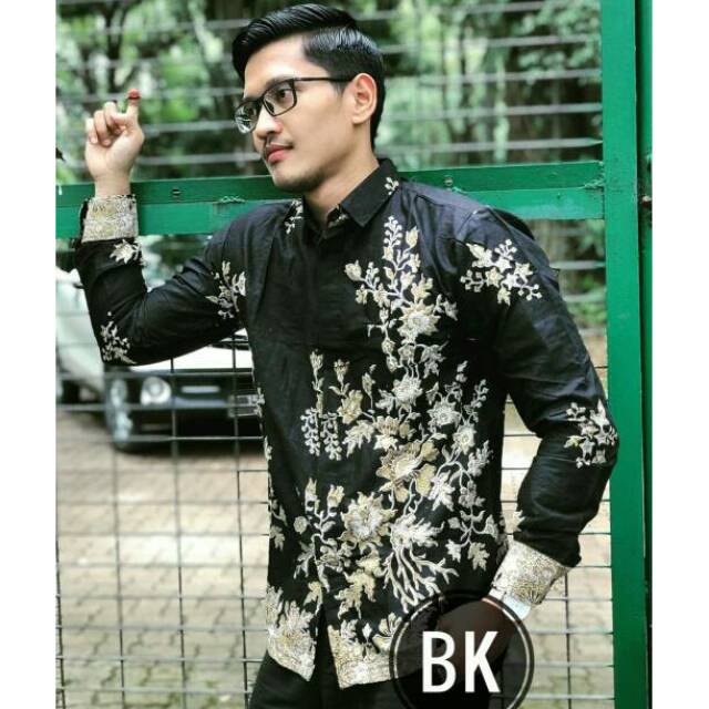 Baju Kemeja Batik Lelaki Corak Bunga